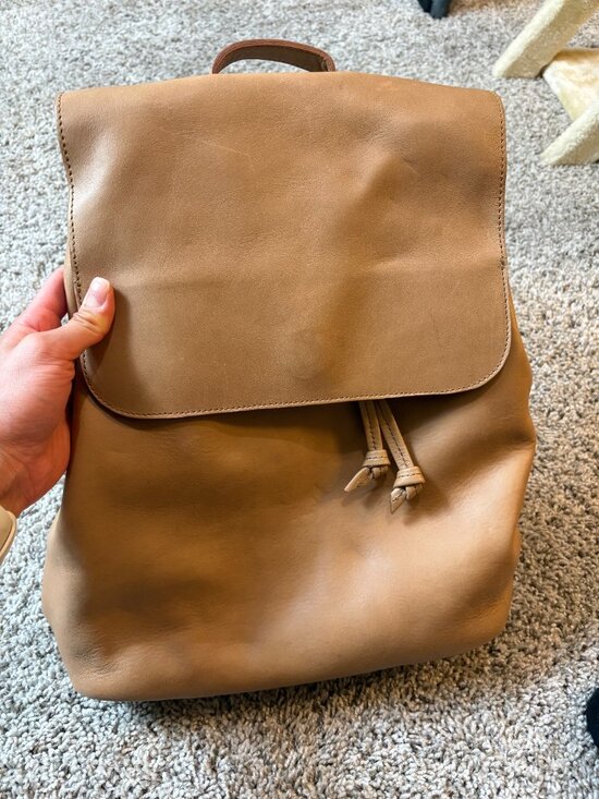 NISOLO leather backpack